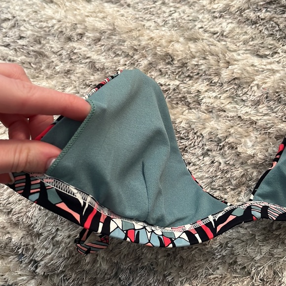 Bikini top; triangle swim suit; floral - Picture 3 of 4